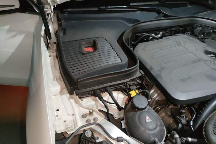 Used Mercedes-Benz GLC 2020 Facelift GLC 300 L 4MATIC Dynamic Edition Engine Bay Right
