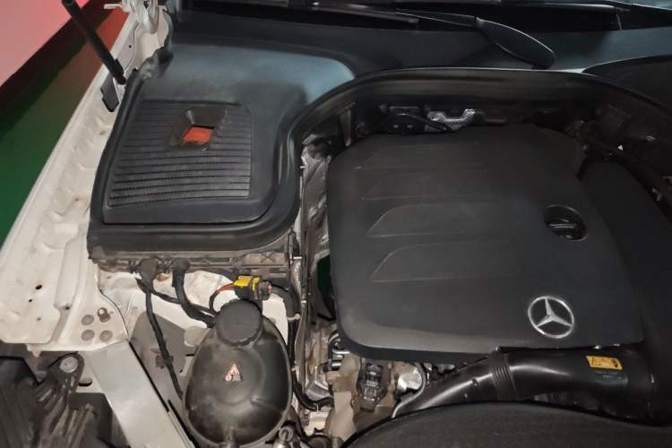 Used Mercedes-Benz GLC 2020 GLC 260 L 4MATIC Luxury Model Engine Bay Right