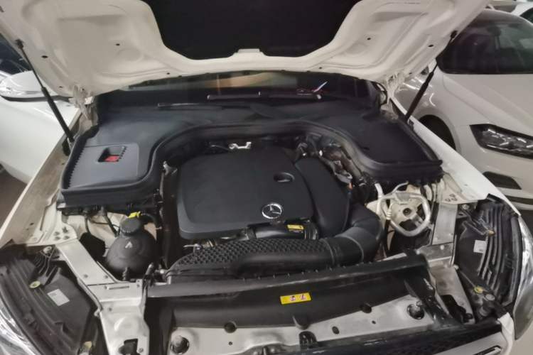 Used Mercedes-Benz GLC 2020 GLC 260 L 4MATIC Dynamic Model Engine Bay