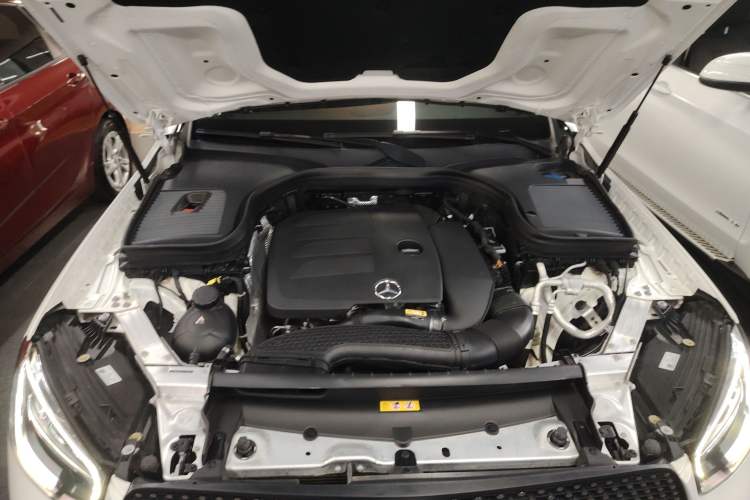 Used Mercedes-Benz GLC 2020 Facelift GLC 300 L 4MATIC Dynamic Edition Engine Bay