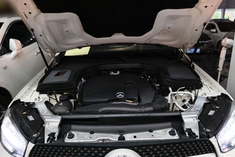 Used Mercedes-Benz GLC 2020 GLC 260 L 4MATIC Luxury Model Engine Bay