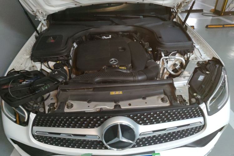 Used Mercedes-Benz GLC 2020 Facelift GLC 260 L 4MATIC Luxury Edition Engine Bay