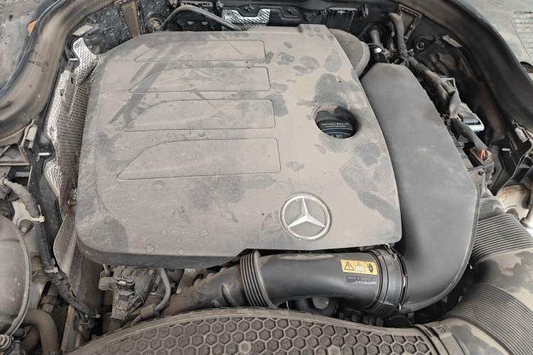 Used Mercedes-Benz GLC 2020 Facelift GLC 260 L 4MATIC Luxury Edition Engine Bay