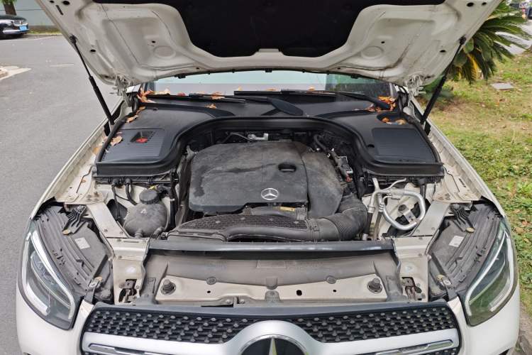 Used Mercedes-Benz GLC 2020 GLC 300 L 4MATIC Dynamic Edition Engine Bay