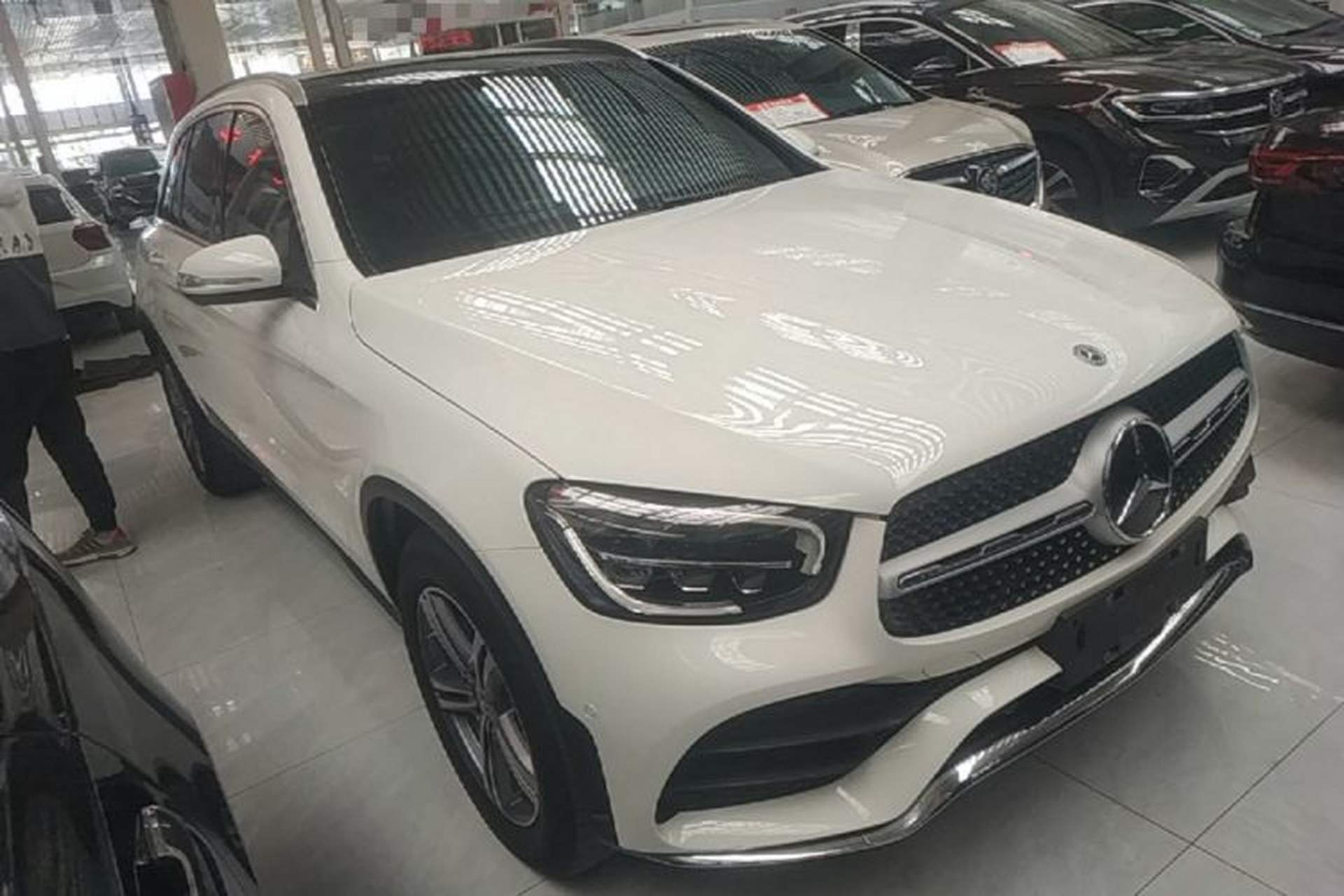 Used Mercedes-Benz GLC 2020 GLC 260 L 4MATIC Luxury Model Exterior 1