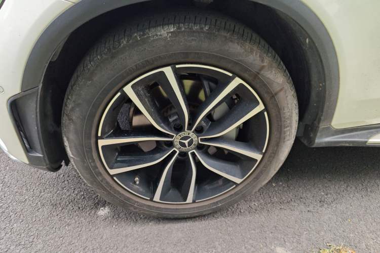 Used Mercedes-Benz GLC 2020 GLC 300 L 4MATIC Dynamic Edition Exterior 1
