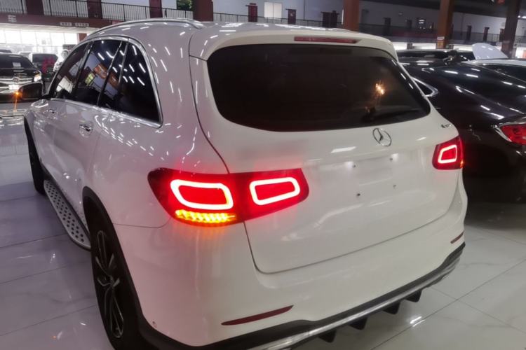 Used Mercedes-Benz GLC 2020 Facelifted GLC 300 L 4MATIC AMG-Line Exterior 2