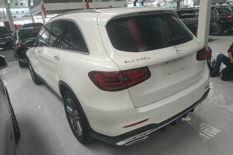 Used Mercedes-Benz GLC 2020 GLC 260 L 4MATIC Luxury Model Exterior 2