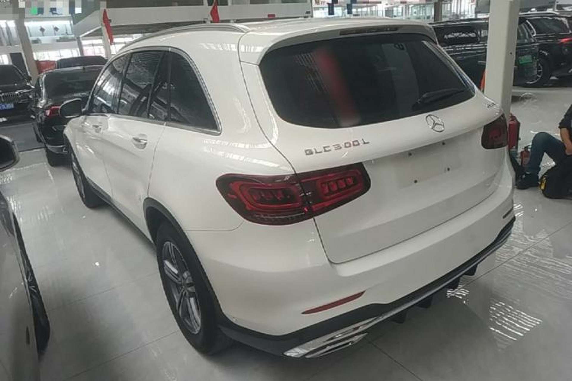 Used Mercedes-Benz GLC 2020 GLC 260 L 4MATIC Luxury Model Exterior 2