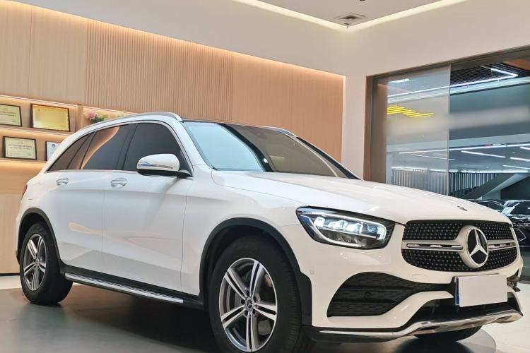 Used Mercedes-Benz GLC 2020 GLC 260 L 4MATIC Luxury Model Exterior 2
