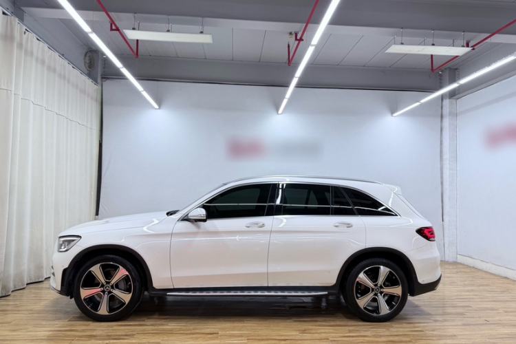 Used Mercedes-Benz GLC 2020 Facelifted GLC 300 L 4MATIC Luxury Edition Exterior 2
