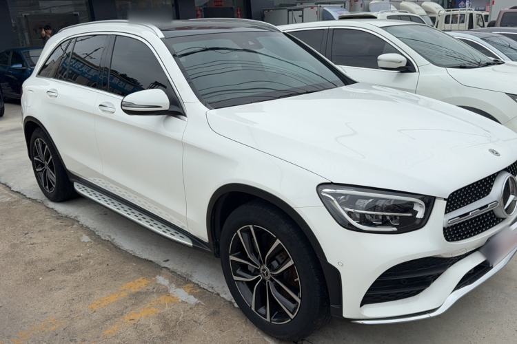 Used Mercedes-Benz GLC 2020 Facelifted GLC 300 L 4MATIC AMG-Line Exterior 2
