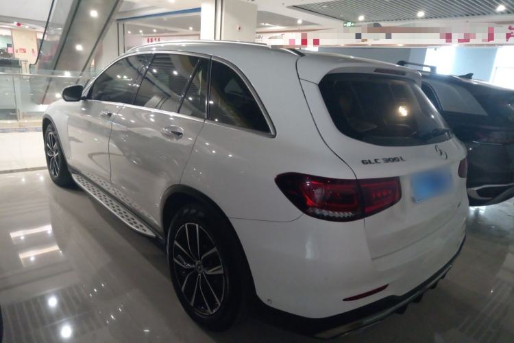 Used Mercedes-Benz GLC 2020 Facelift GLC 300 L 4MATIC Dynamic Edition Exterior 2