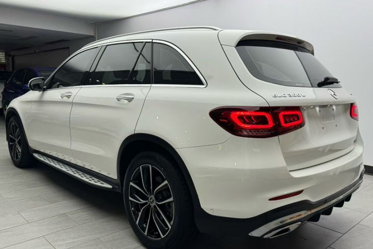 Used Mercedes-Benz GLC 2020 GLC 300 L 4MATIC Dynamic Edition Exterior 3