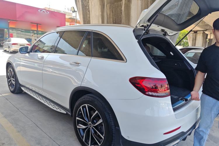 Used Mercedes-Benz GLC 2020 Facelift GLC 300 L 4MATIC Dynamic Edition Exterior 3