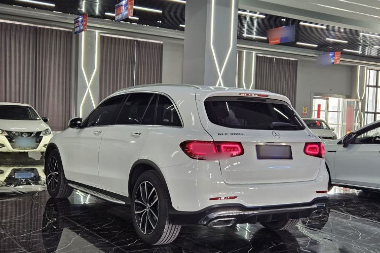 Used Mercedes-Benz GLC 2020 GLC 300 L 4MATIC Dynamic Edition Exterior 3