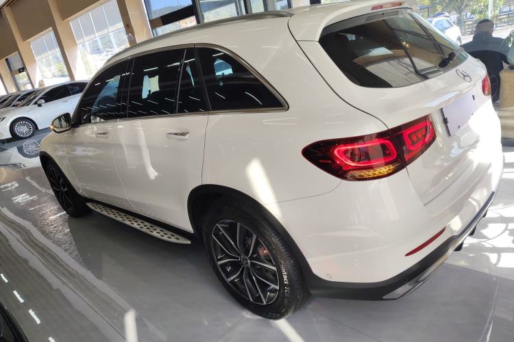 Used Mercedes-Benz GLC 2020 GLC 300 L 4MATIC Dynamic Edition Exterior 3