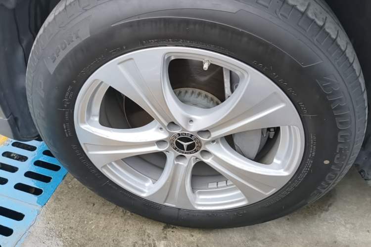 Used Mercedes-Benz GLC 2020 Facelifted GLC 260 L 4MATIC Dynamic Edition Exterior 4
