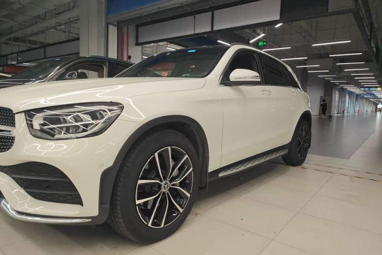 Used Mercedes-Benz GLC 2020 Facelift GLC 300 L 4MATIC Dynamic Edition Exterior 4