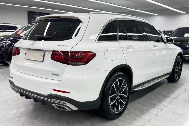 Used Mercedes-Benz GLC 2020 GLC 300 L 4MATIC Luxury Model Exterior 4