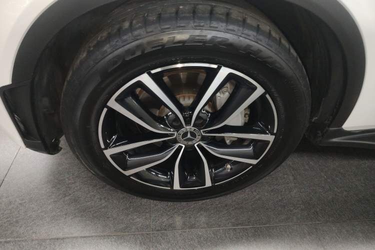 Used Mercedes-Benz GLC 2020 Facelift GLC 300 L 4MATIC Dynamic Edition Exterior 4