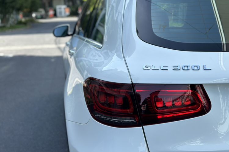 Used Mercedes-Benz GLC 2020 GLC 300 L 4MATIC Dynamic Edition Exterior 4