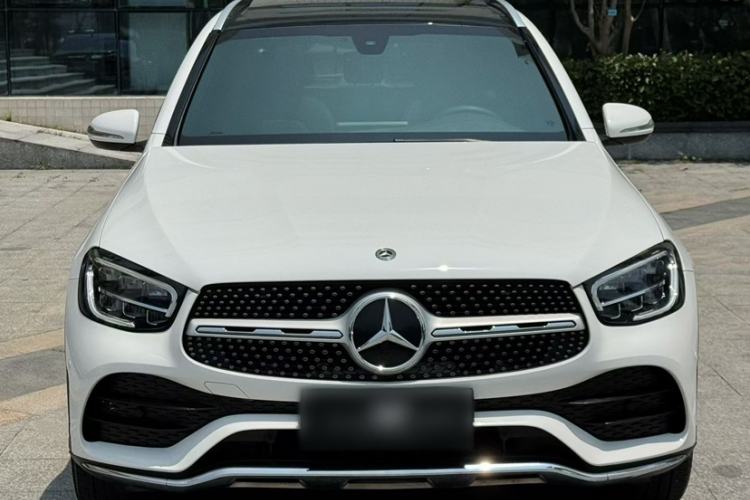 Used Mercedes-Benz GLC 2020 GLC 260 L 4MATIC Luxury Model Exterior 4