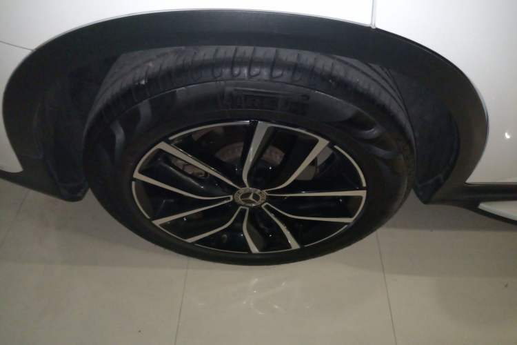 Used Mercedes-Benz GLC 2020 Facelift GLC 300 L 4MATIC Dynamic Edition Exterior 5