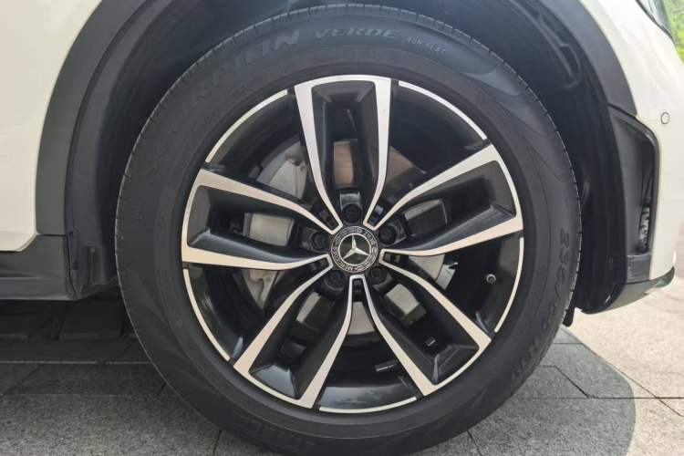 Used Mercedes-Benz GLC 2020 GLC 300 L 4MATIC Dynamic Edition Exterior 6