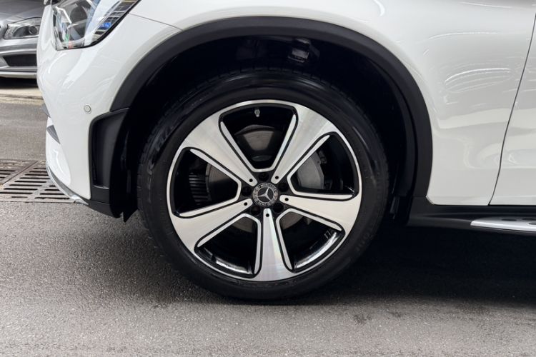 Used Mercedes-Benz GLC 2020 Facelifted GLC 260 L 4MATIC Dynamic Edition Exterior 7