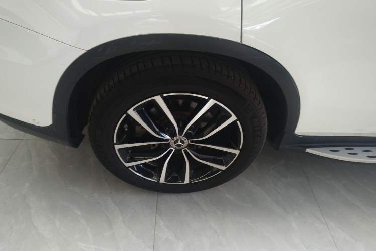 Used Mercedes-Benz GLC 2020 GLC 300 L 4MATIC Dynamic Edition Exterior 8