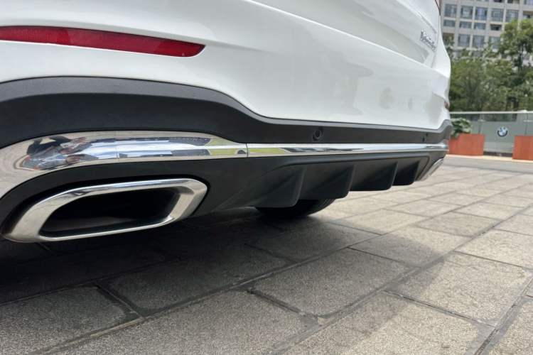 Used Mercedes-Benz GLC 2020 Facelift GLC 300 L 4MATIC Dynamic Edition Exterior 9