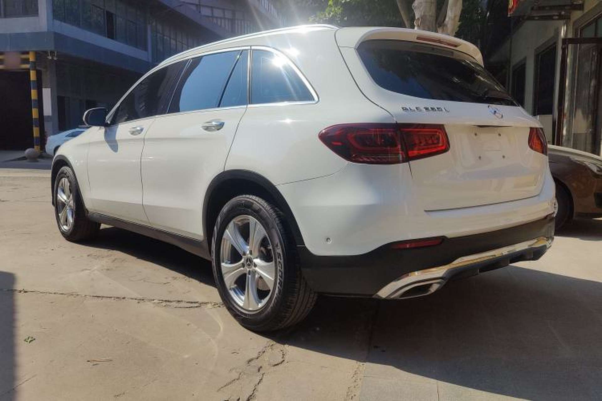 Used Mercedes-Benz GLC 2020 GLC 260 L 4MATIC Dynamic Model Exterior 9