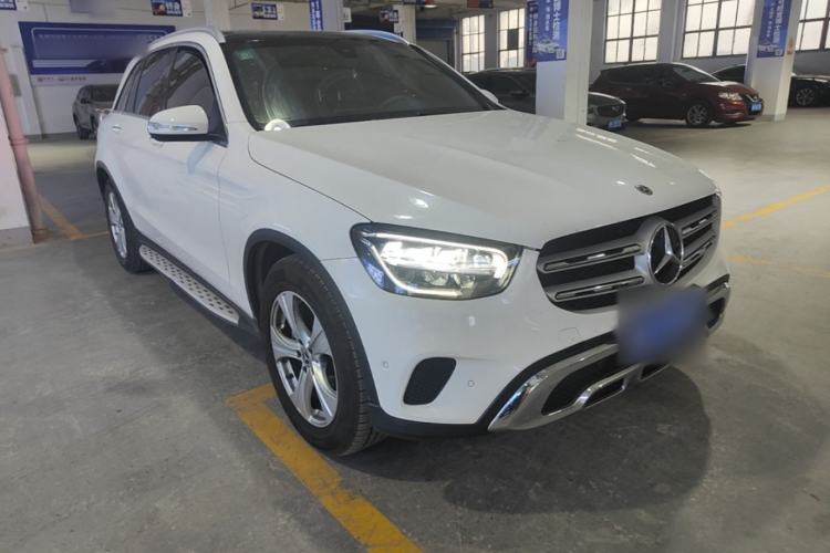 Used Mercedes-Benz GLC 2020 GLC 260 L 4MATIC Dynamic Model Front Right 45 Deg