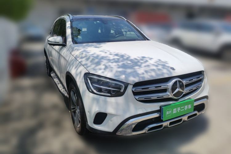 Used Mercedes-Benz GLC 2020 GLC 260 L 4MATIC Dynamic Model Front Right 45 Deg