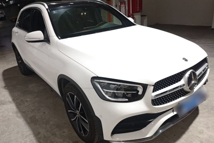Used Mercedes-Benz GLC 2020 Facelift GLC 260 L 4MATIC Luxury Edition Front Right 45 Deg