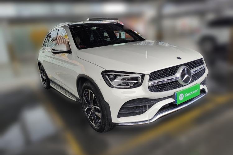 Used Mercedes-Benz GLC 2020 GLC 300 L 4MATIC Luxury Model Front Right 45 Deg