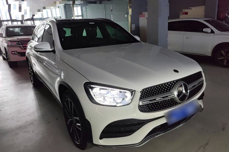 Used Mercedes-Benz GLC 2020 Facelift GLC 260 L 4MATIC Luxury Edition Front Right 45 Deg