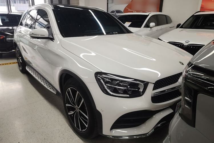 Used Mercedes-Benz GLC 2020 Facelift GLC 300 L 4MATIC Dynamic Edition Front Right 45 Deg