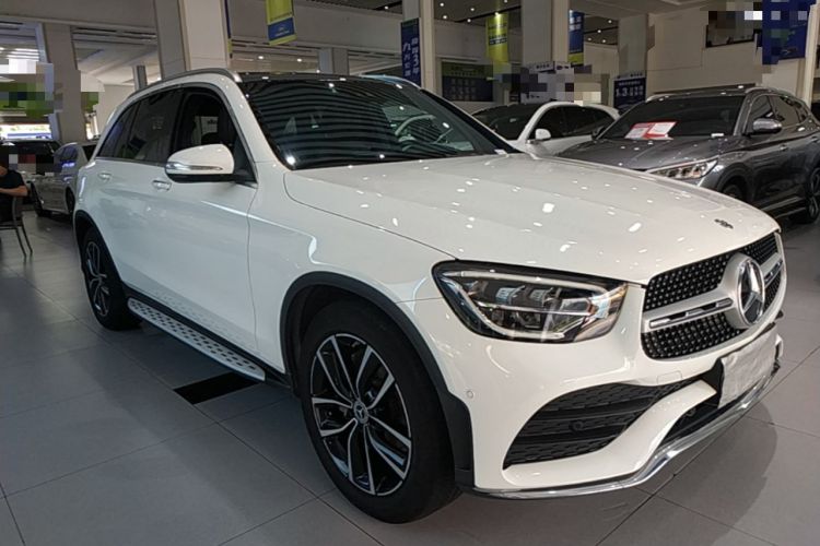 Used Mercedes-Benz GLC 2020 GLC 300 L 4MATIC Dynamic Edition Front Right 45 Deg