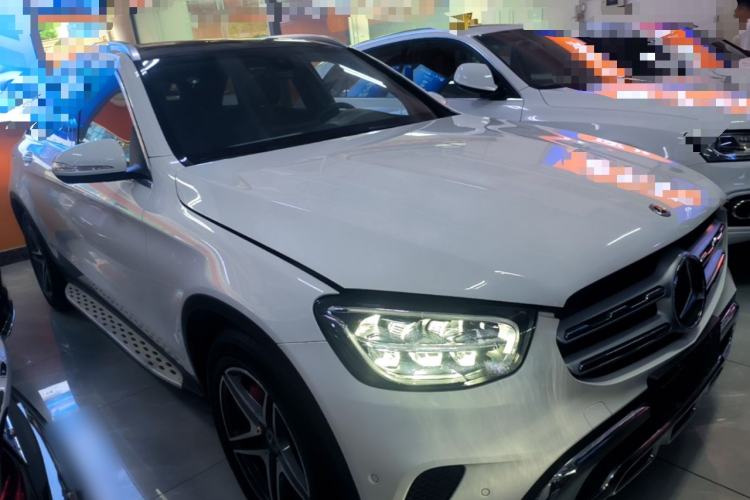 Used Mercedes-Benz GLC 2020 Facelifted GLC 260 L 4MATIC Dynamic Edition Front Right 45 Deg