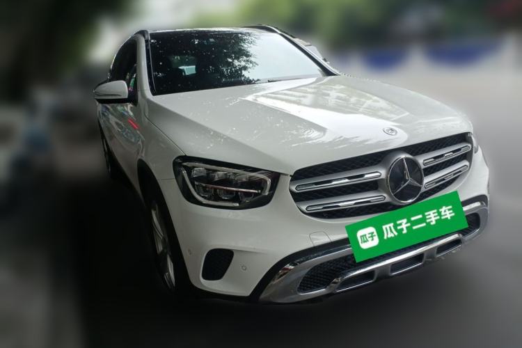Used Mercedes-Benz GLC 2020 Facelifted GLC 260 L 4MATIC Dynamic Edition Front Right 45 Deg