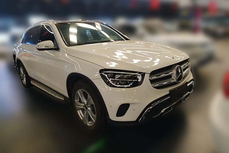 Used Mercedes-Benz GLC 2020 Facelifted GLC 260 L 4MATIC Dynamic Edition Front Right 45 Deg