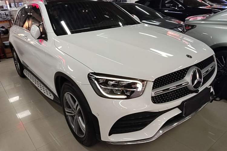 Used Mercedes-Benz GLC 2020 GLC 260 L 4MATIC Luxury Model Front Right 45 Deg
