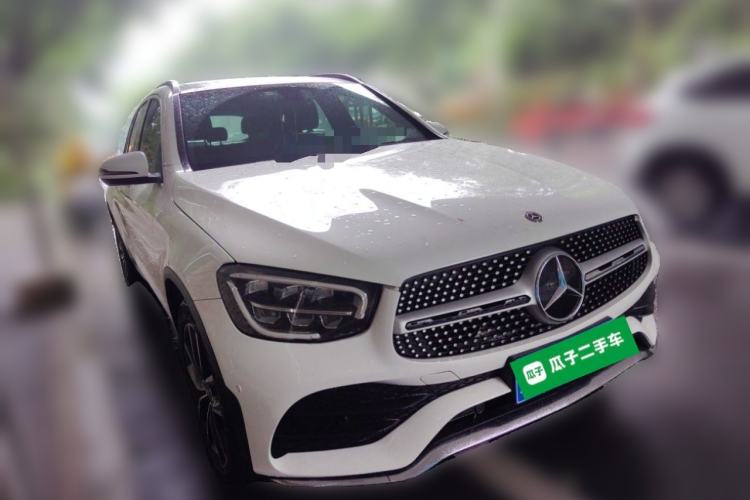 Used Mercedes-Benz GLC 2020 Facelift GLC 260 L 4MATIC Luxury Edition Front Right 45 Deg