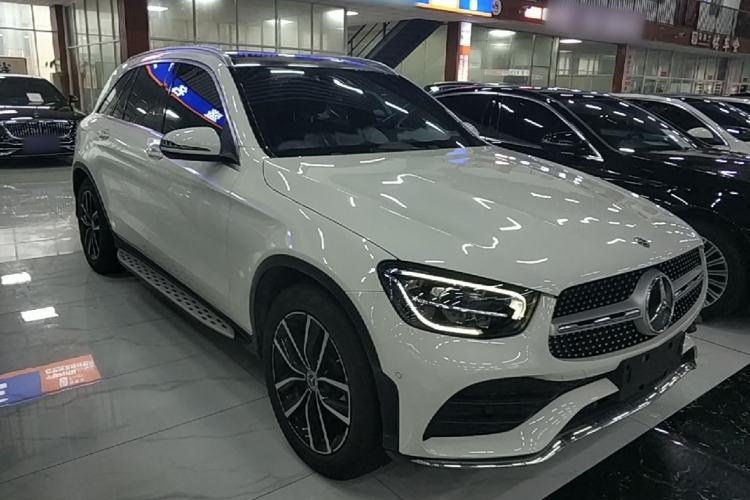 Used Mercedes-Benz GLC 2020 Facelifted GLC 300 L 4MATIC AMG-Line Front Right 45 Deg