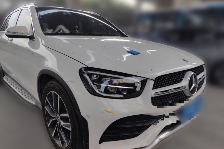 Used Mercedes-Benz GLC 2020 GLC 300 L 4MATIC AMG-Line Front Right 45 Deg