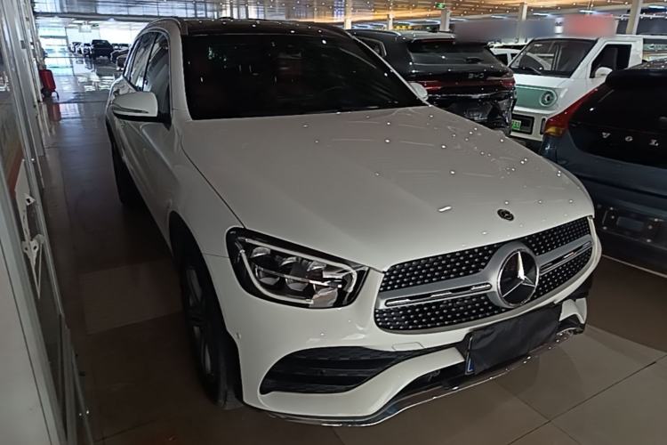 Used Mercedes-Benz GLC 2020 GLC 260 L 4MATIC Luxury Model Front Right 45 Deg