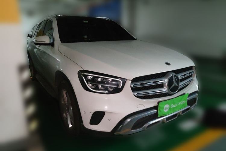 Used Mercedes-Benz GLC 2020 Facelifted GLC 260 L 4MATIC Dynamic Edition Front Right 45 Deg