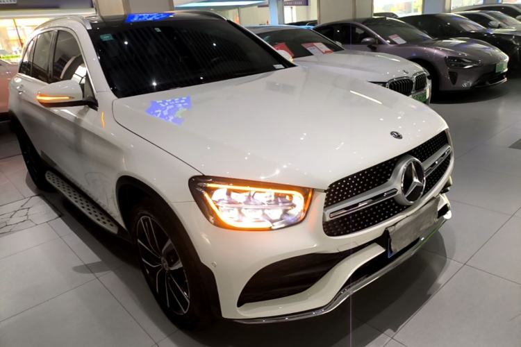 Used Mercedes-Benz GLC 2020 GLC 300 L 4MATIC Dynamic Edition Front Right 45 Deg